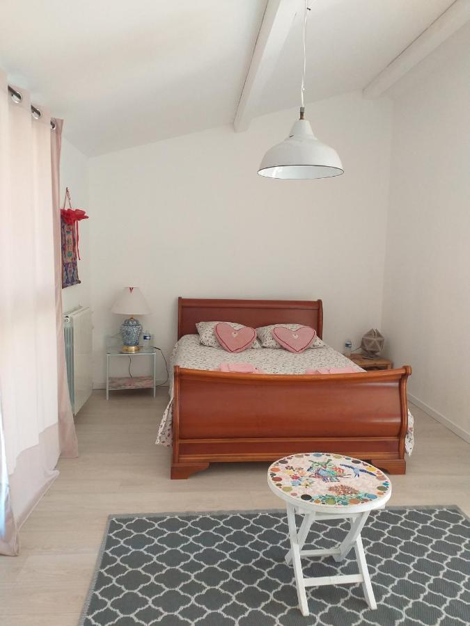 Apartament La Maison D Annick Lodève Zewnętrze zdjęcie